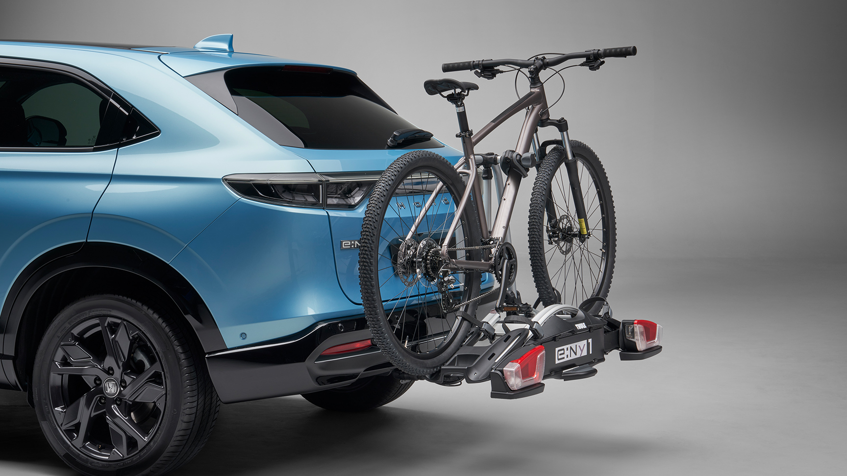 Honda e:Ny1-cykelhållartillbehör med 13-stifts kablage.